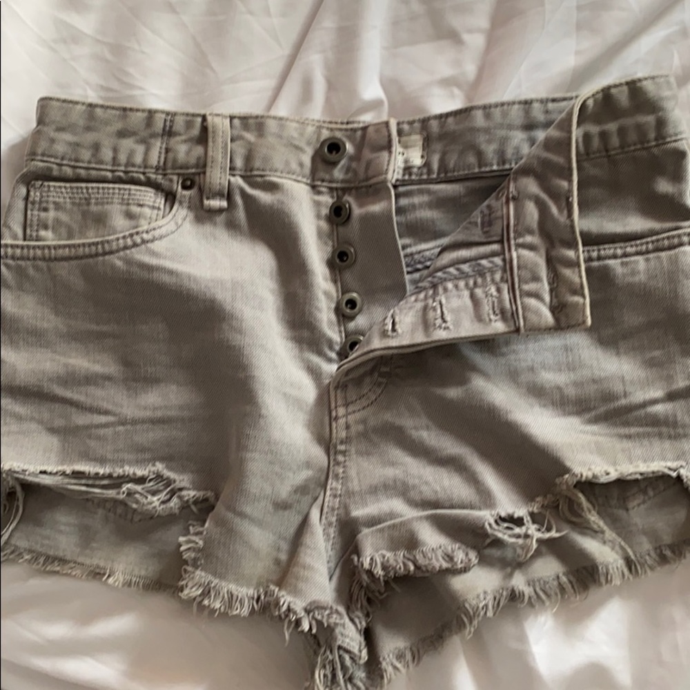 Free People Distressed Shortie